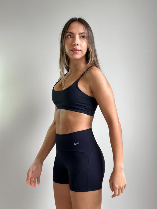 SHORTS EMANA PRETO