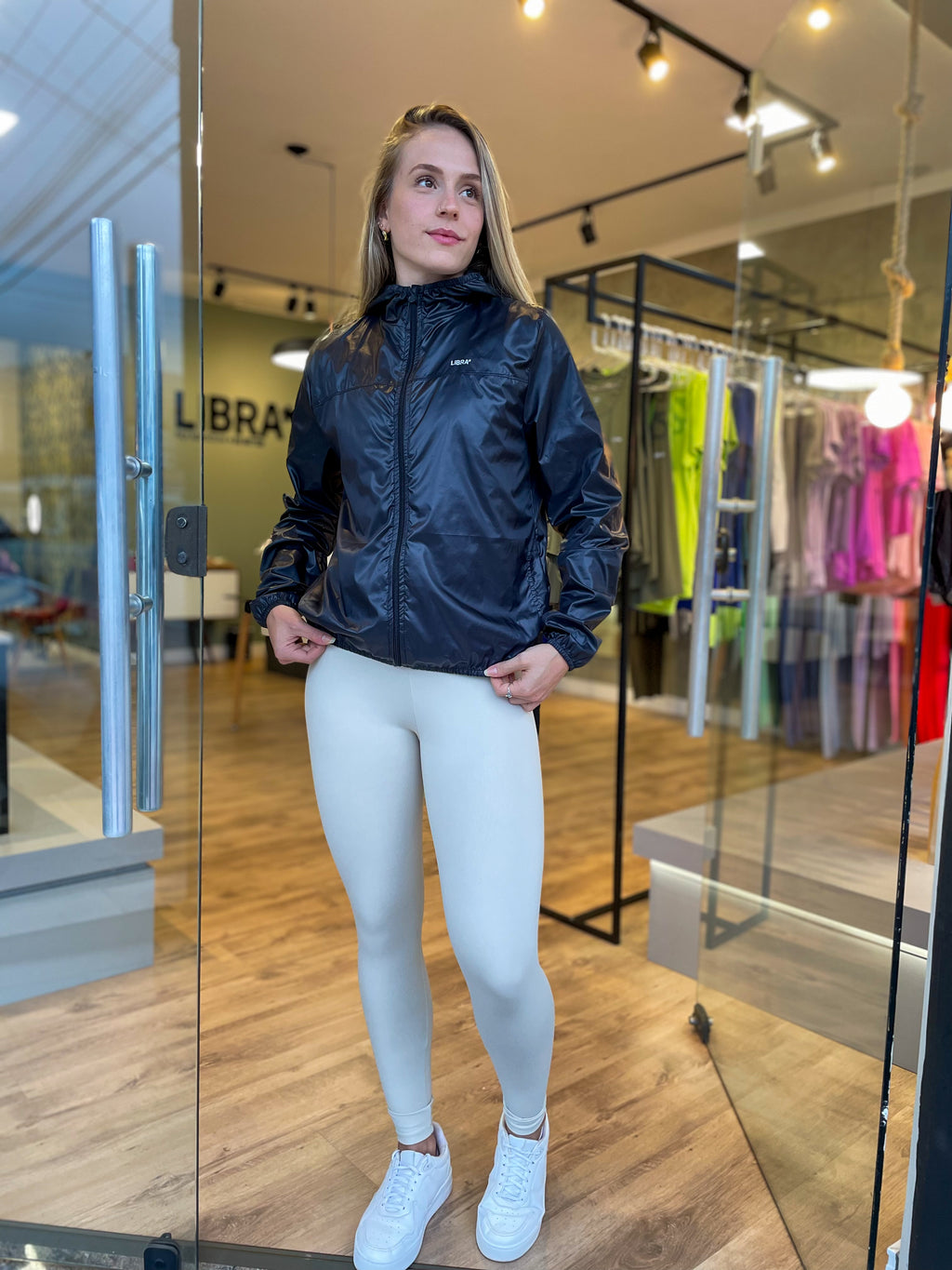 JAQUETA CORTA-VENTO REFLECT NEW PRETA